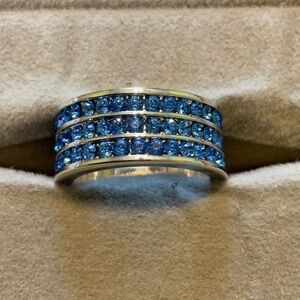 Elegant Blue Gemstone Ring